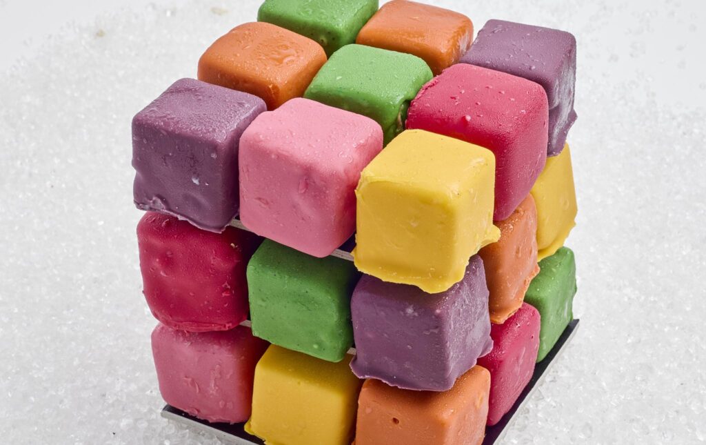Cubo Gelato di Enrico Rizzi