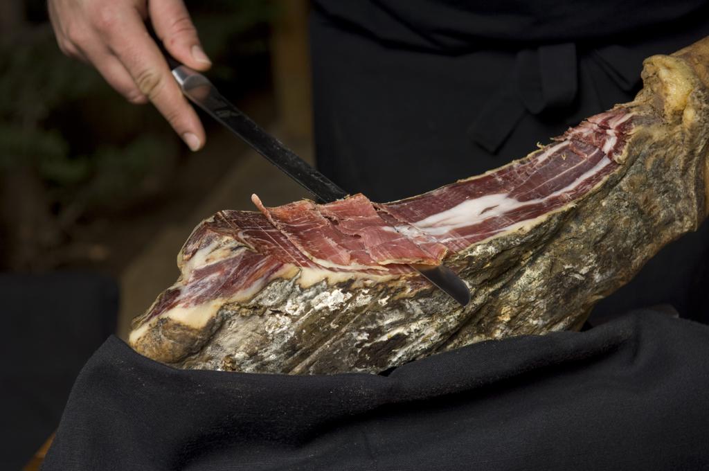 Prosciutto istriano © IgorZirojevic