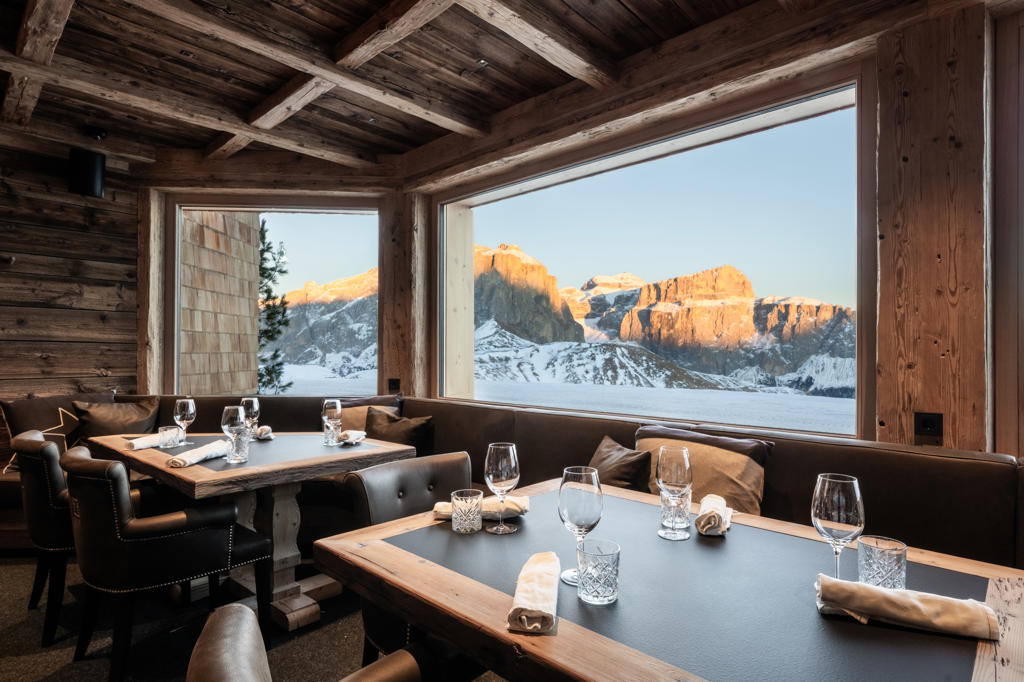 Fienile Monte, Passo Sella