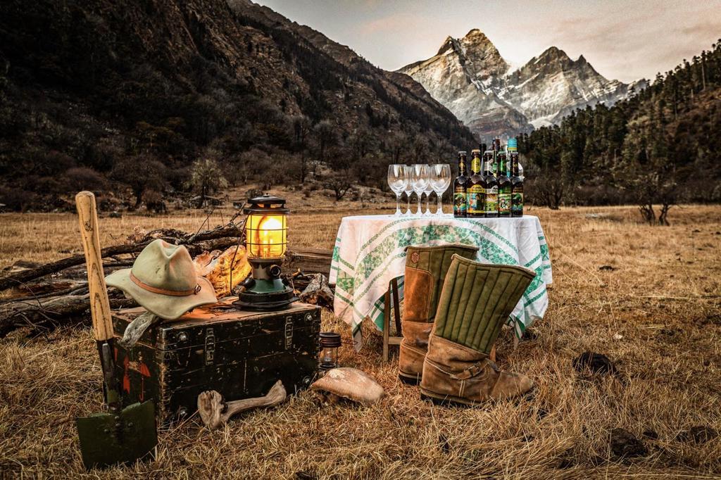 Caravan picnic (Credit THOMAS GOISQUE)